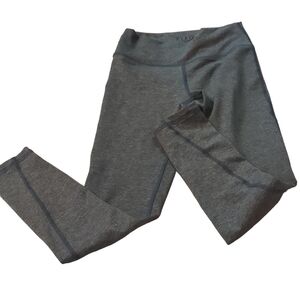 Fleo leggings size small